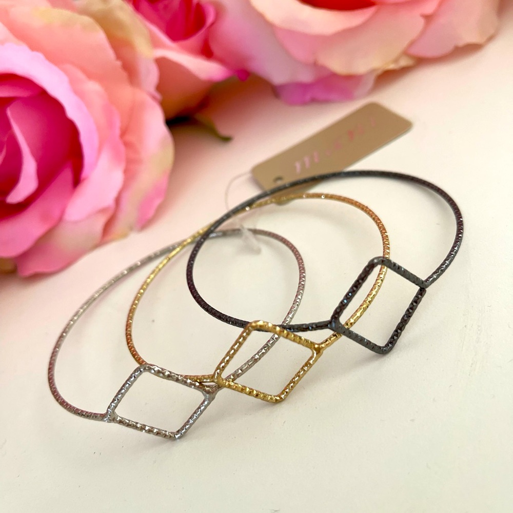 Three tones set of bangles